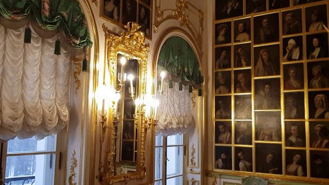 Как цари жили! Портретный зал, Петергофский дворец. #Peterhof #museum #Петергоф #дворец #фонтаны