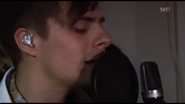 Oskar Linnros - Genom eld live (Dom kallar oss artister) смотреть онлайн
