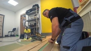 Ламинат! Замена доски ламината без разбора!