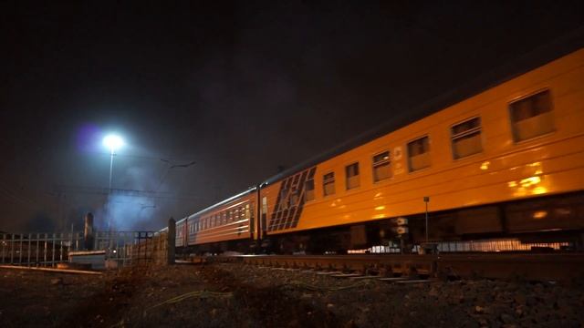 ТЭП70-0254 с поездом №37/91 СПб-Рига/Вильнюс (RZD) Витебский вокзал смотреть онлайн
