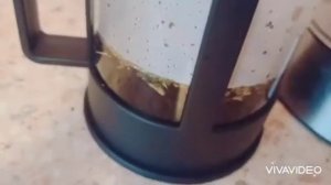 Завариваем чай в френч-пресс.