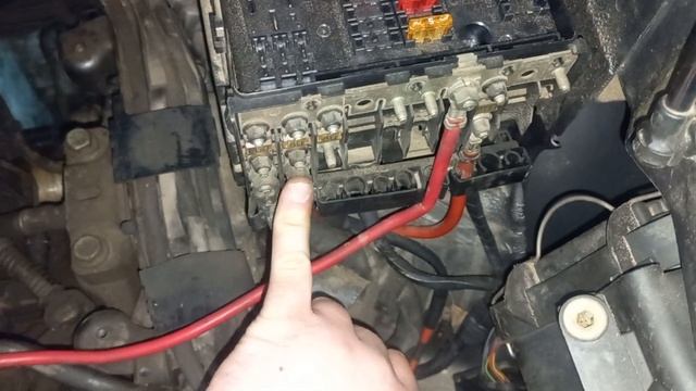 не работает рулевая рейка volkswagen touran чек красный руль туго крутится руль проверка питания смотреть онлайн