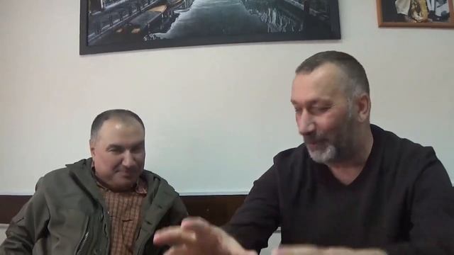 Интервью Амура БАКИЕВА с директором Балкарского госдрамтеатра Мажитом ЖАНГУРАЗОВЫМ / Нальчик смотреть онлайн