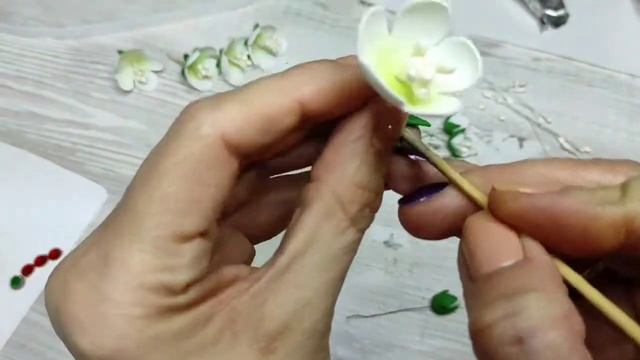 Цветы из фоамирана на заколке, очень просто! смотреть онлайн