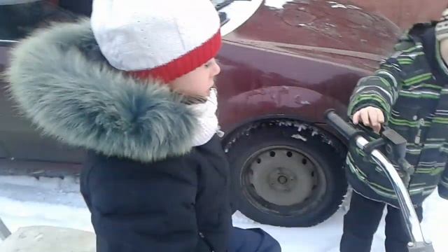 Снегоход(учу детей заводить) смотреть онлайн
