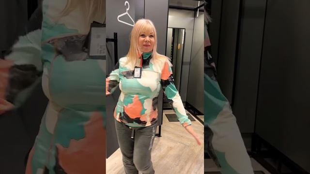 Сезон Скидок! Если остались Деньги смотреть онлайн