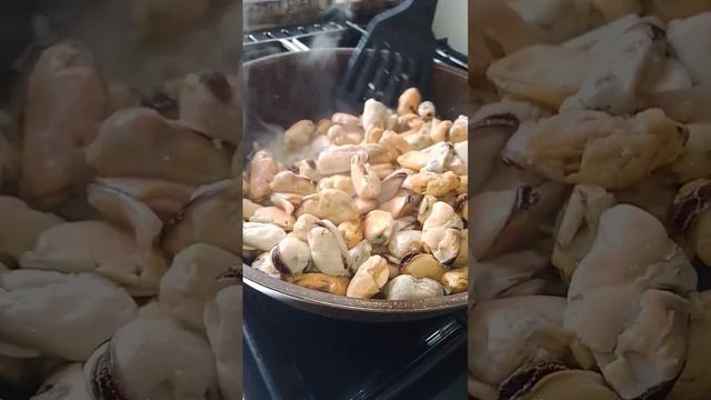 Вкусные мидии в сливочном соусе за 10 минут! смотреть онлайн