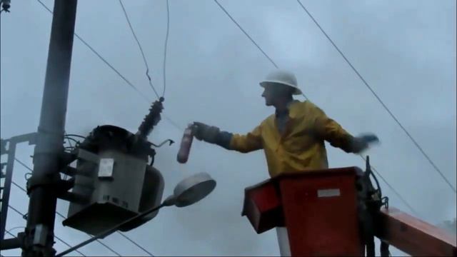 Ликвидация возгорания на трансформаторе🔥 смотреть онлайн