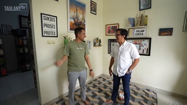 SIDAK HABIB JAFAR.. PUNYA KOLEKSI BUKU-BUKU LANGKA HARGA RATUSAN JUTA RUPIAH смотреть онлайн