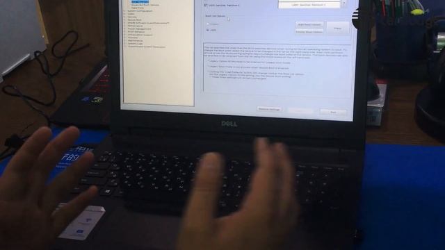 Dell Inspiron 15-3567 noutbukini ilk marta qutisidan ochib, unga Windows 10 o'rnatamiz! смотреть онлайн