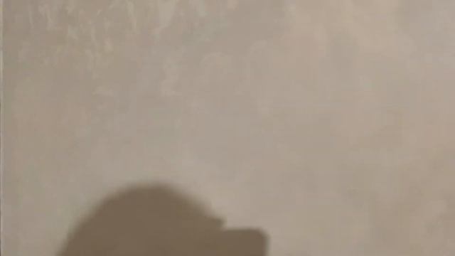 Ремонт своими руками! Начали клеить обои. Оторвали плинтуса. Косяки в ремонте! смотреть онлайн