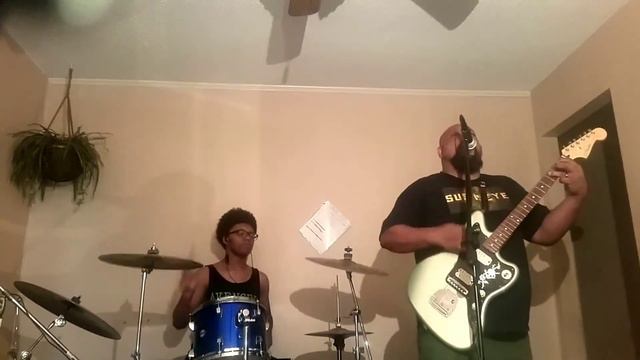 Sun n Eye - Exactly As They Seem..fender jazzmaster player series and Ludwig Accent drive смотреть онлайн