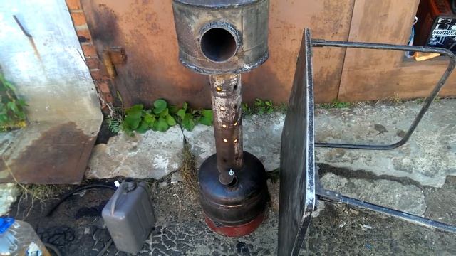 Первый запуск печки на отработанном масле смотреть онлайн