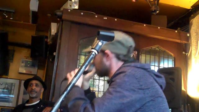 Unique Technique @ The Elephants Head open mic, Camden смотреть онлайн