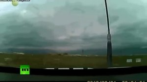 Самолёт упал и взорвался перед камерой