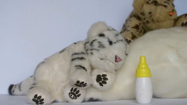 WowWee Alive Mini White Tiger Cub Robotic Animal [HD] смотреть онлайн