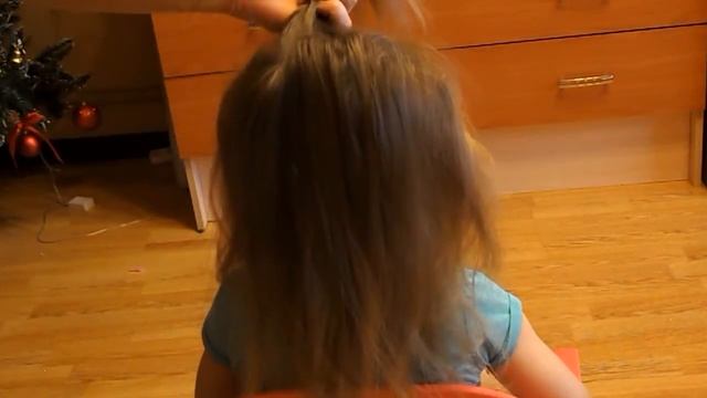 Простые прически для девочки №2 Пучок с бубликом, цветная радуга. смотреть онлайн