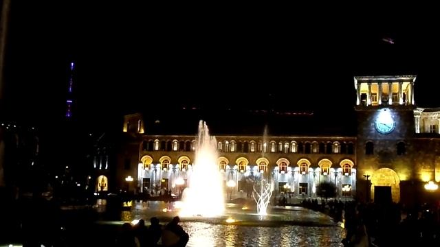 Поющие фонтаны - Ереван, Армения: André Rieu - Lara's Theme смотреть онлайн