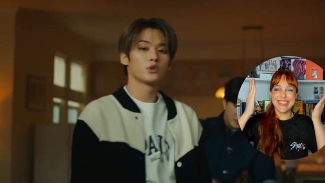 REAGINDO A THE SOUND | STRAY KIDS смотреть онлайн
