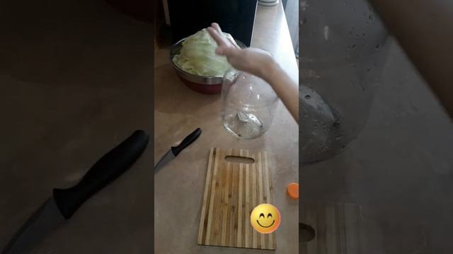 Рецепт: Квашеные листья капусты на голубцы! / How to ferment cabbage leaves for stuffed cabbage! смотреть онлайн