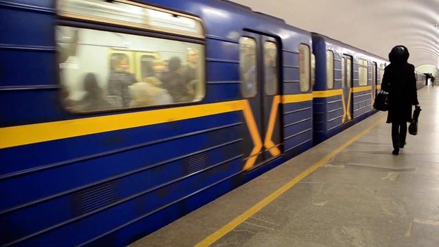 [2015] "Первый Пришелец" с вагоном от Номерного на Золотых Воротах смотреть онлайн