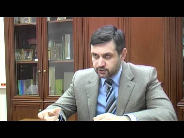 Почему страдают люди смотреть онлайн