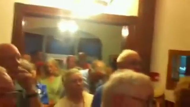 Elizabeth Warren in Pittsfield, Mass. смотреть онлайн