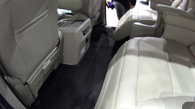 Китайский миниван  Dongfeng Fengxing CM7 MPV / Донфенг Фенгсинг СМ7