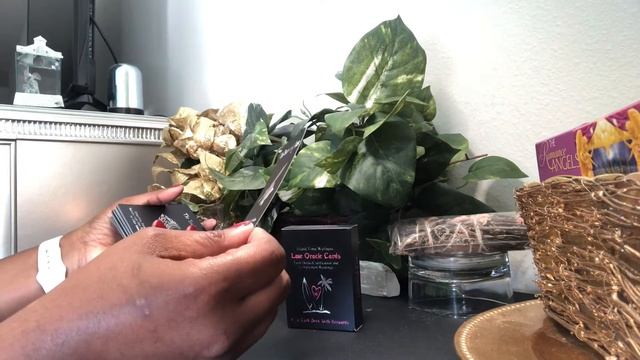Oracle Deck Review - Love Oracle Deck by Island Time Wellness смотреть онлайн