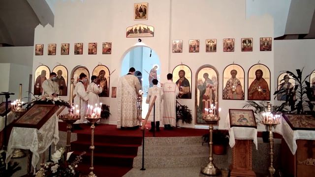 LIVE: НОЧНАЯ Литургия - РОЖДЕСТВО ГОСПОДА НАШЕГО ИИСУСА ХРИСТА смотреть онлайн