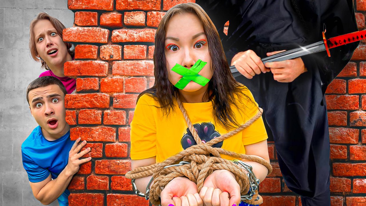 Ниндзя Охотится за Нами! **Света попала в заложники** // Луномосик смотреть онлайн