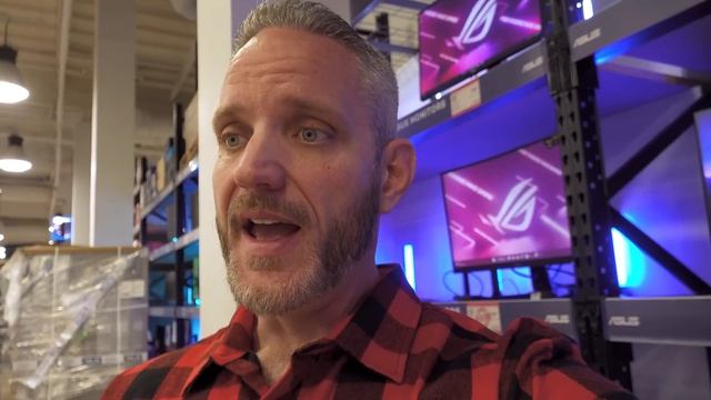 I gave Phil and Nic a Micro Center shopping spree! What Nic got surprised me! смотреть онлайн