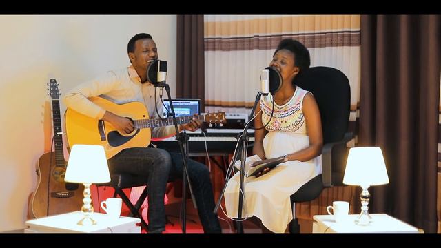 MORNING WORSHIP WITH PAPI CLEVER & DORCAS : EP30 _Yesu ndagukunda_Untware_Mwuka wera w'Imana смотреть онлайн