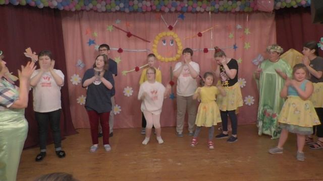 "Праздник детства" в РЦ "Аленький цветочек"посвященный Дню защиты детей .4 июня 2019 года,6 смотреть онлайн