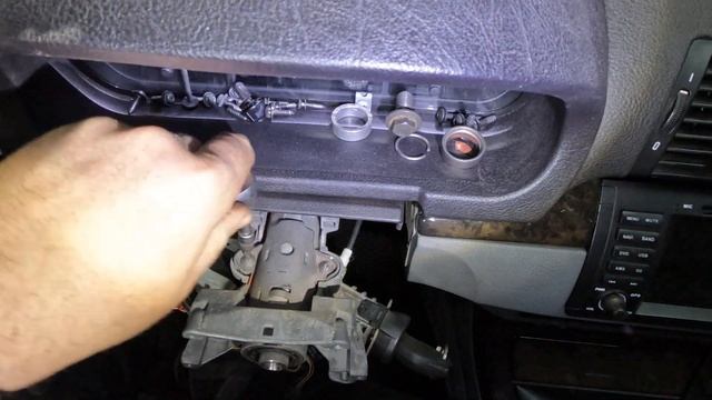 Разблокировка руля. Bmw X5 E53. Steering Wheel Unlock.  Bmw X5 E53