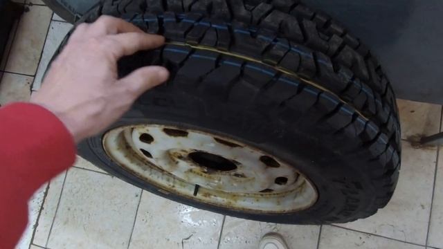 Ставим на НИВУ 2121 РЕЗИНУ  Kama Flame MT LCV  195 75 R16