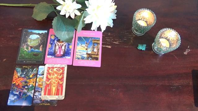 PICK A CARD ? Spring 2023 tarot reading ? смотреть онлайн