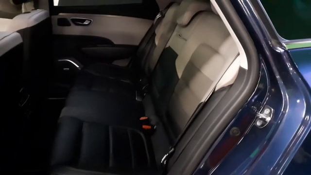 VENDU RENAULT TALISMAN ESTATE INITIALE TCE EDC 200 Mise en circulation 03/2017, 54 900 Km, смотреть онлайн