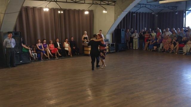 El cachivache quinteto - Ella es asi - Milonga - Виктория Рыбальченко Денис Шевченко смотреть онлайн