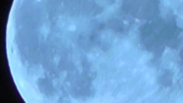 Blue White and Red Moon by Panasonic HC-V700 смотреть онлайн