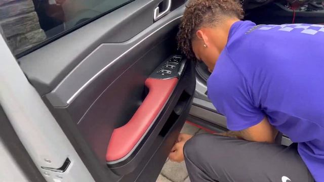 Kia K5 Ambient Lighting Installation смотреть онлайн