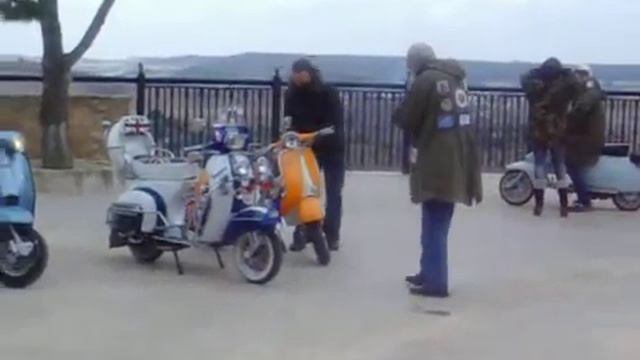 Lorca scooter club Aledo.MOV смотреть онлайн