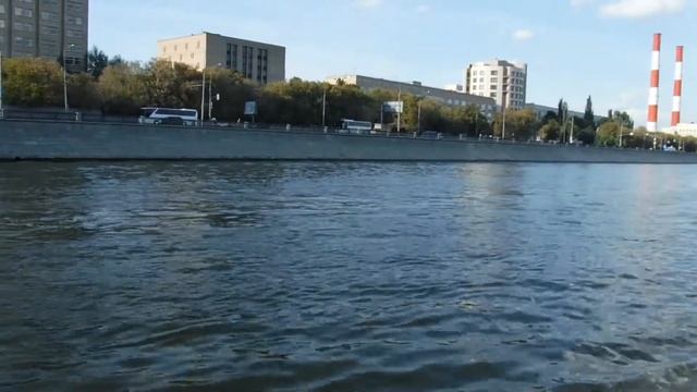 прогулка на теплоходе по Москве-реке смотреть онлайн