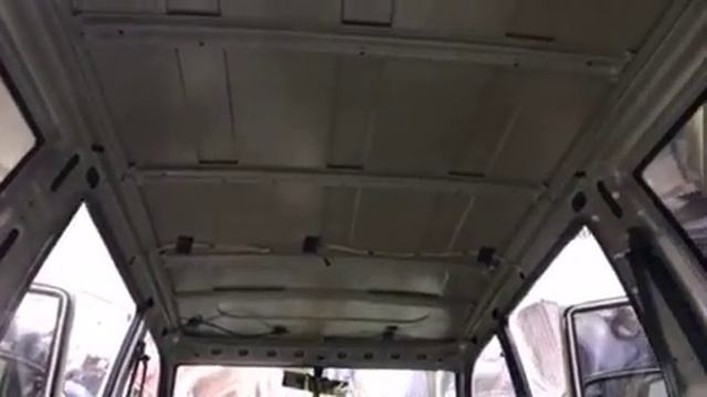 Владелец внедорожника пожаловался, что на практически новой машине очень шумно. Почему? смотреть онлайн