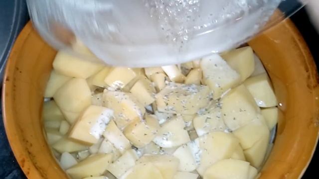 Вес куриного яйца//Суп из утки//Картошка с уткой в сметане и специях. смотреть онлайн