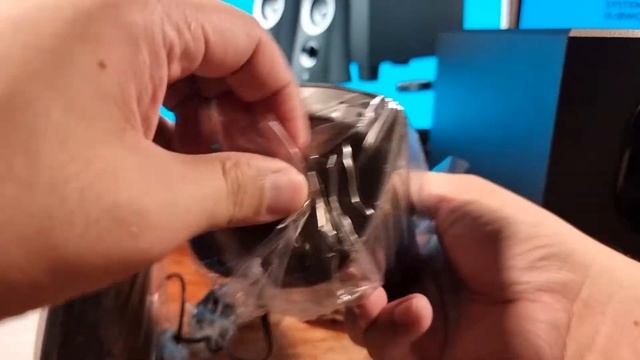 Logitech Z313 2.1 Unboxing смотреть онлайн