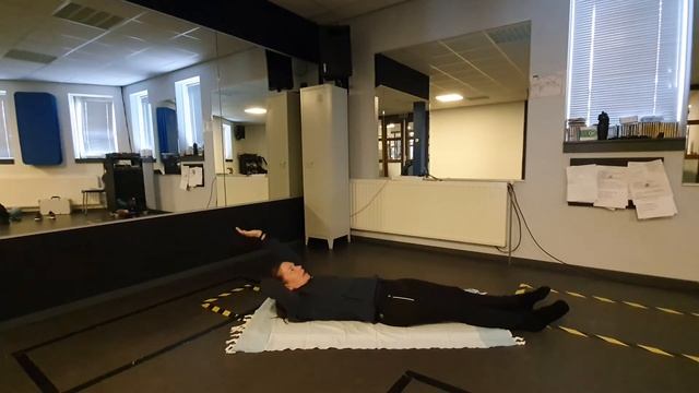 Pilates- De oefeningen 15-4-2021 смотреть онлайн