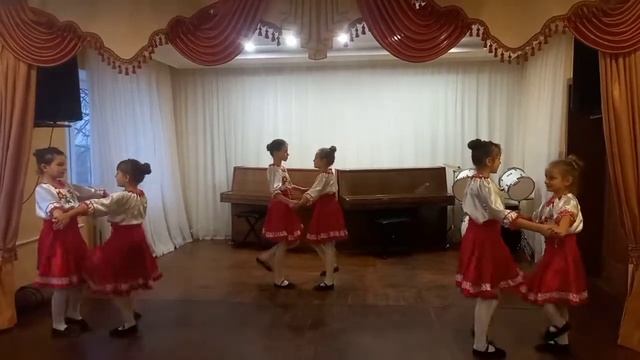 Хореографічний колектив "Веселка" танець "Полька" керівник Покуц Валентина Василівна. смотреть онлайн