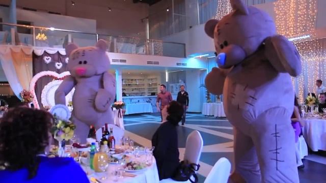 Мишки Тедди на ходулях. Тема праздника - Мишки Тедди. смотреть онлайн