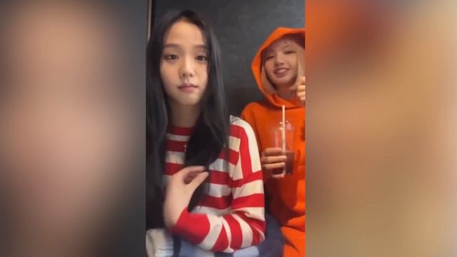 БЛЭКПИНК ВЕРНУЛИСЬ НА VLIVE | СМЕШНАЯ ОЗВУЧКА